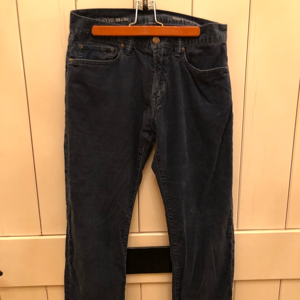 Blue corduroy pants.